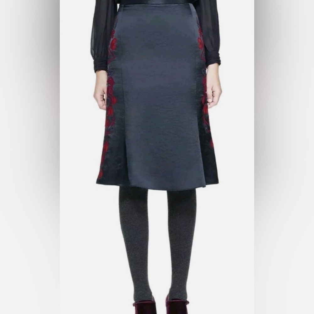 Tory Burch Navy and Red Embellished Skirt SZ 8